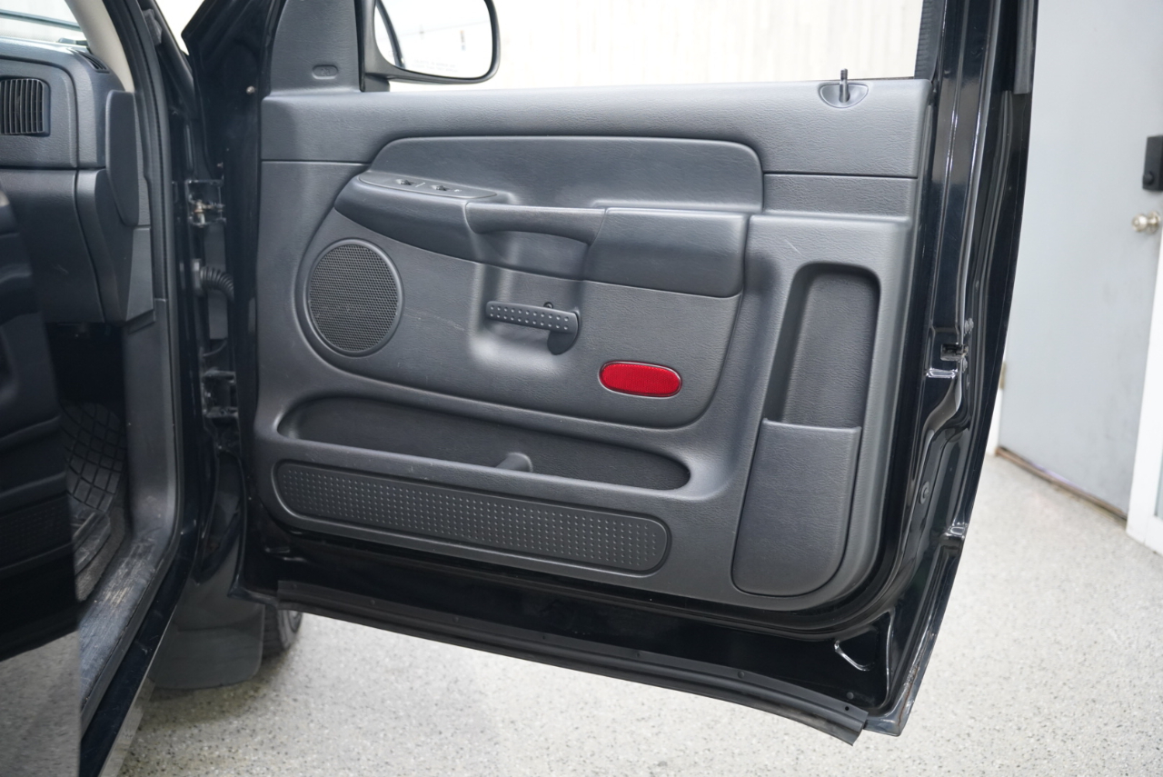 Dodge Ram 1500  2004