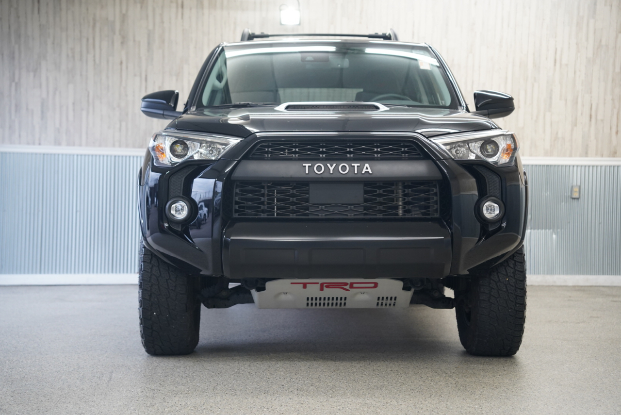 Toyota 4Runner TRD Pro 4WD (Natl) 2021