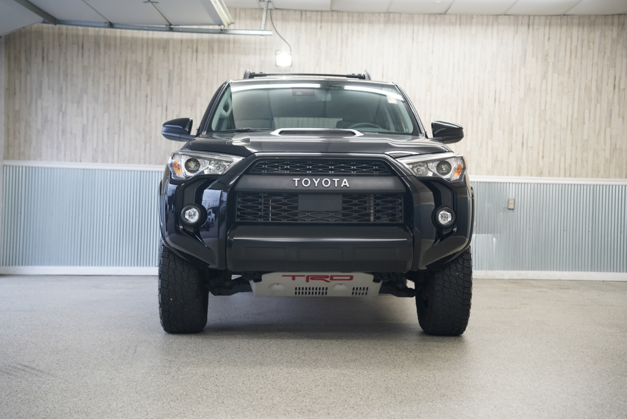 Toyota 4Runner TRD Pro 4WD (Natl) 2021