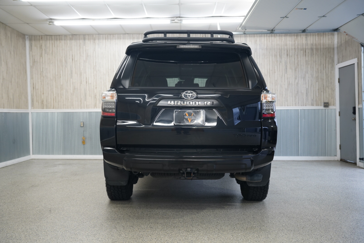 Toyota 4Runner TRD Pro 4WD (Natl) 2021