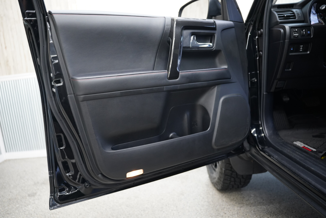 Toyota 4Runner TRD Pro 4WD (Natl) 2021