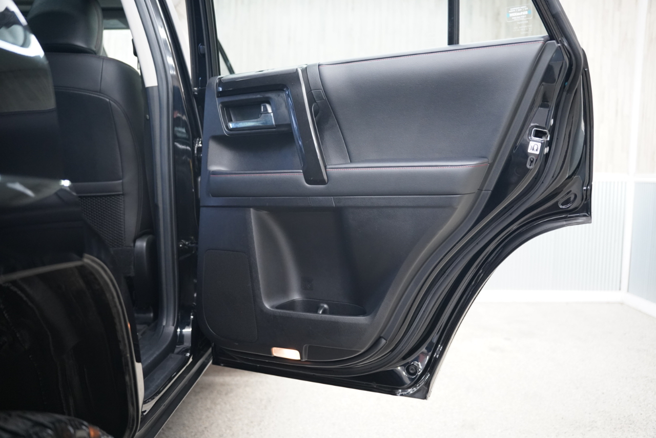 Toyota 4Runner TRD Pro 4WD (Natl) 2021