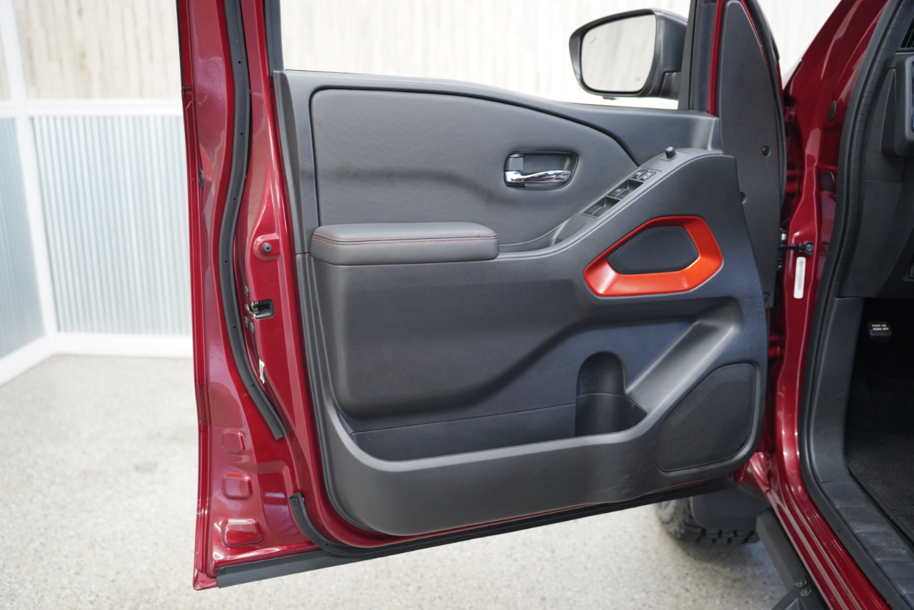 Nissan Frontier Crew Cab 4x4 PRO-4X Auto *Ltd Avail* 2023