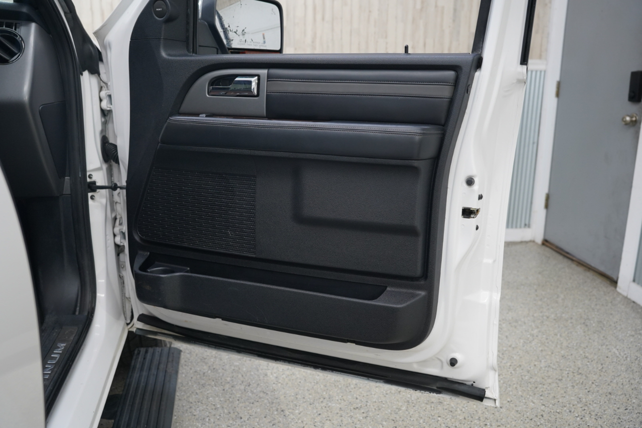 Ford Expedition 2WD 4dr Platinum 2016