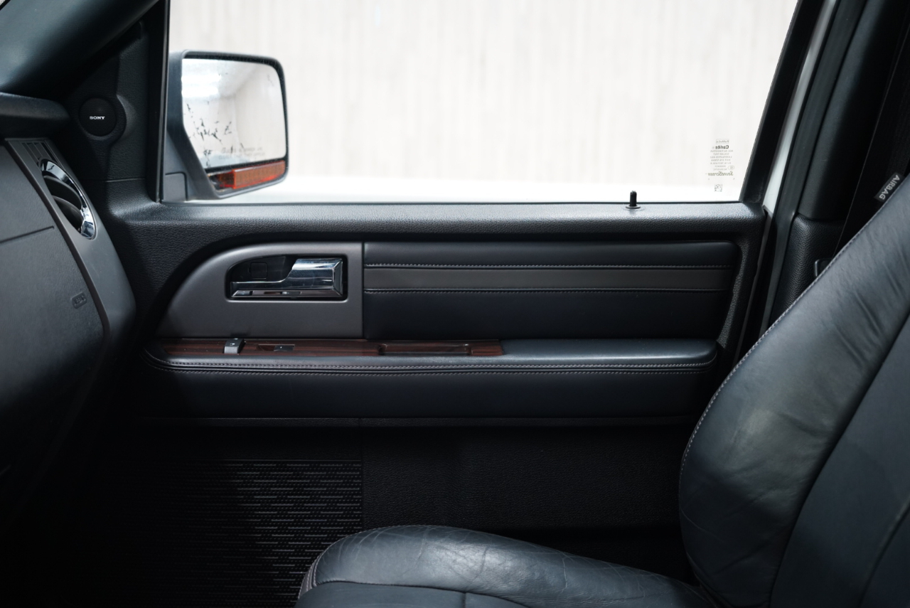 Ford Expedition 2WD 4dr Platinum 2016