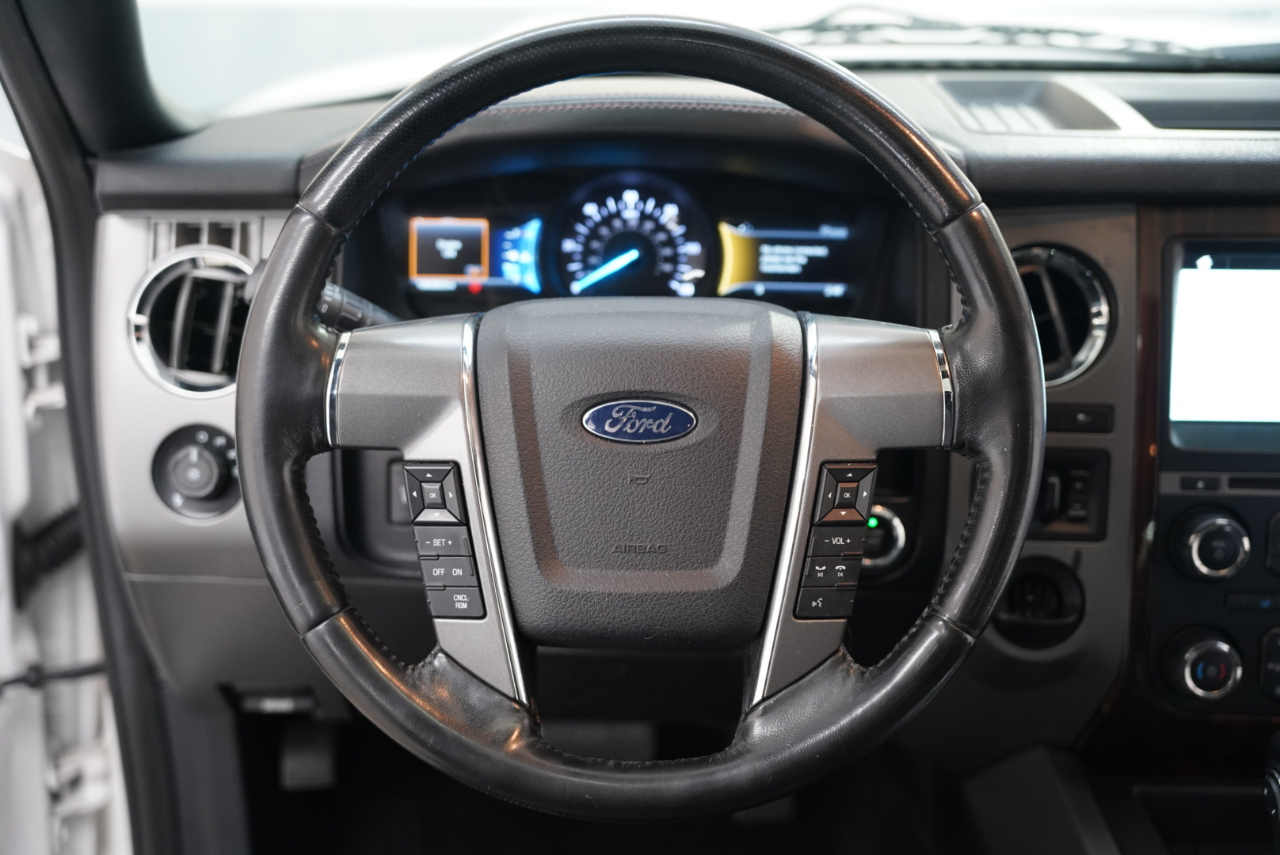 Ford Expedition 2WD 4dr Platinum 2016