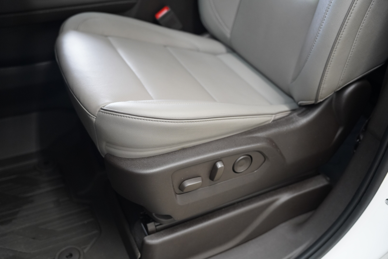 GMC Yukon XL 4WD 4dr SLT 2021