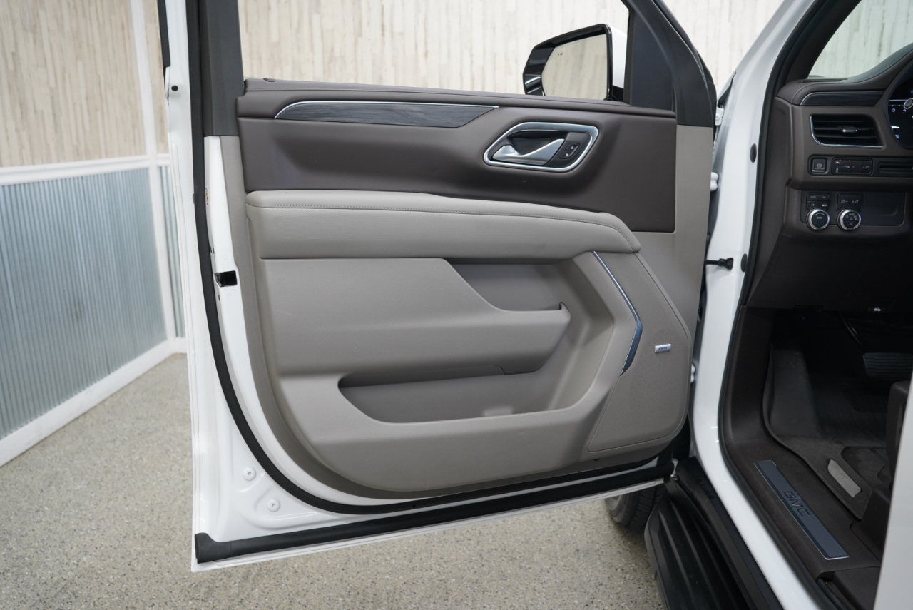 GMC Yukon XL 4WD 4dr SLT 2021