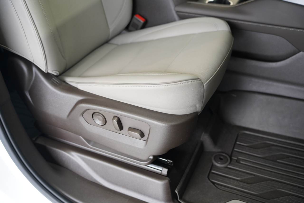 GMC Yukon XL 4WD 4dr SLT 2021