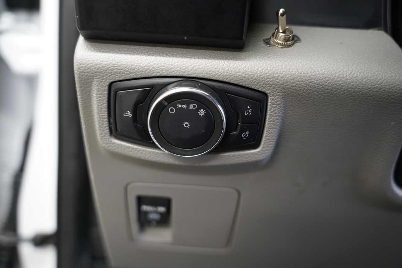 Ford F-150 XL 2WD SuperCrew 5.5' Box 2018