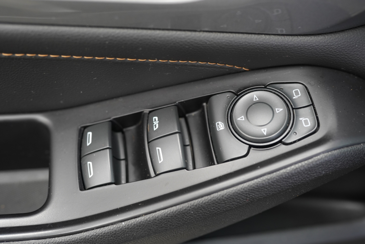 Chevrolet Traverse FWD 4dr LT Leather w/3LT 2019