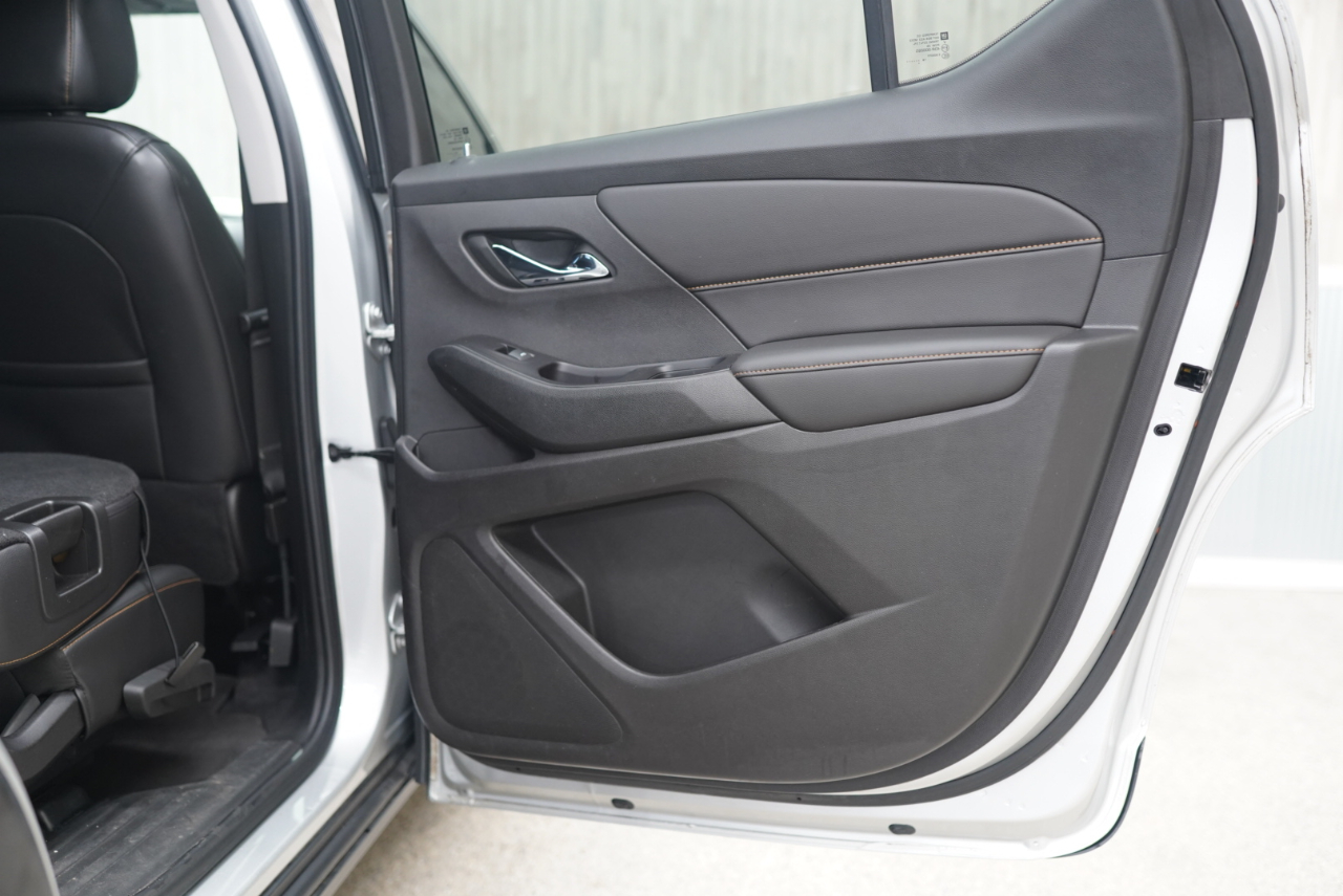 Chevrolet Traverse FWD 4dr LT Leather w/3LT 2019