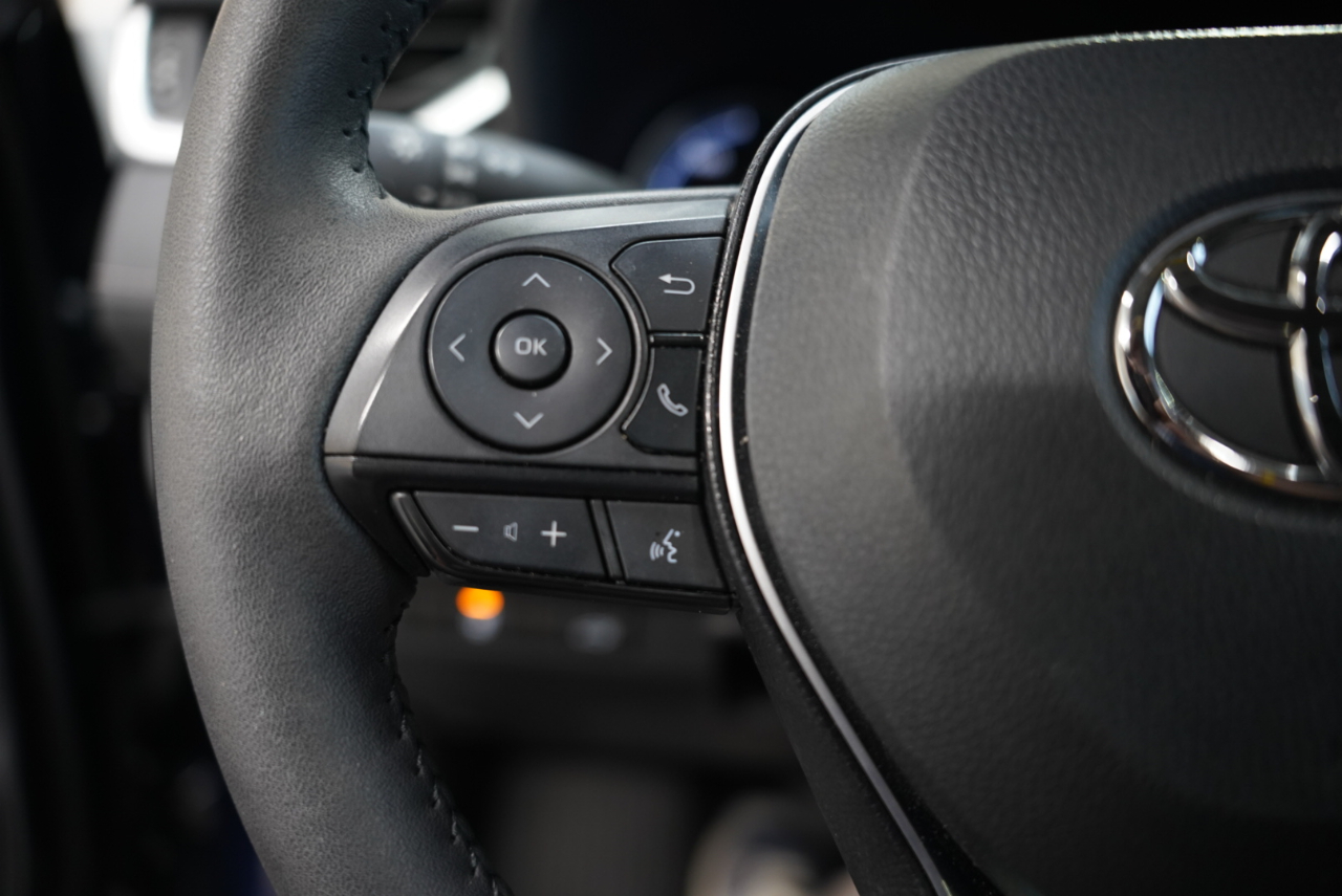 Toyota RAV4 Hybrid XLE AWD (Natl) 2024