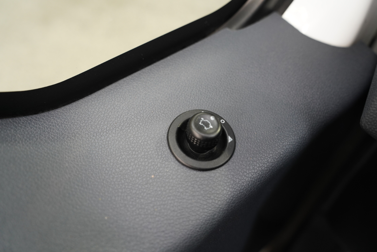 Ford Transit Connect 114.6" XLT w/side & rear door privacy glass 2012