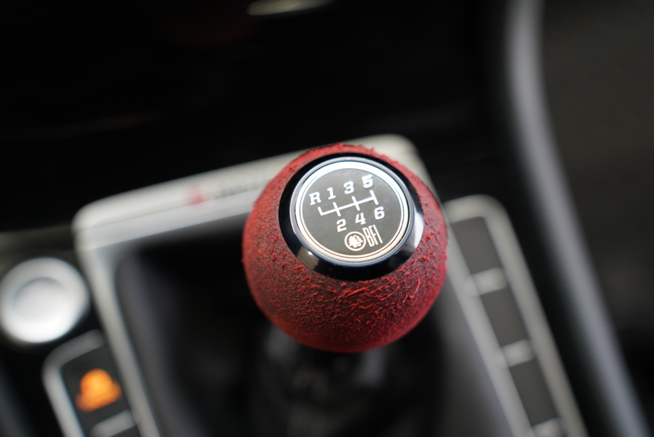 Volkswagen Golf R 4dr HB Man 2016