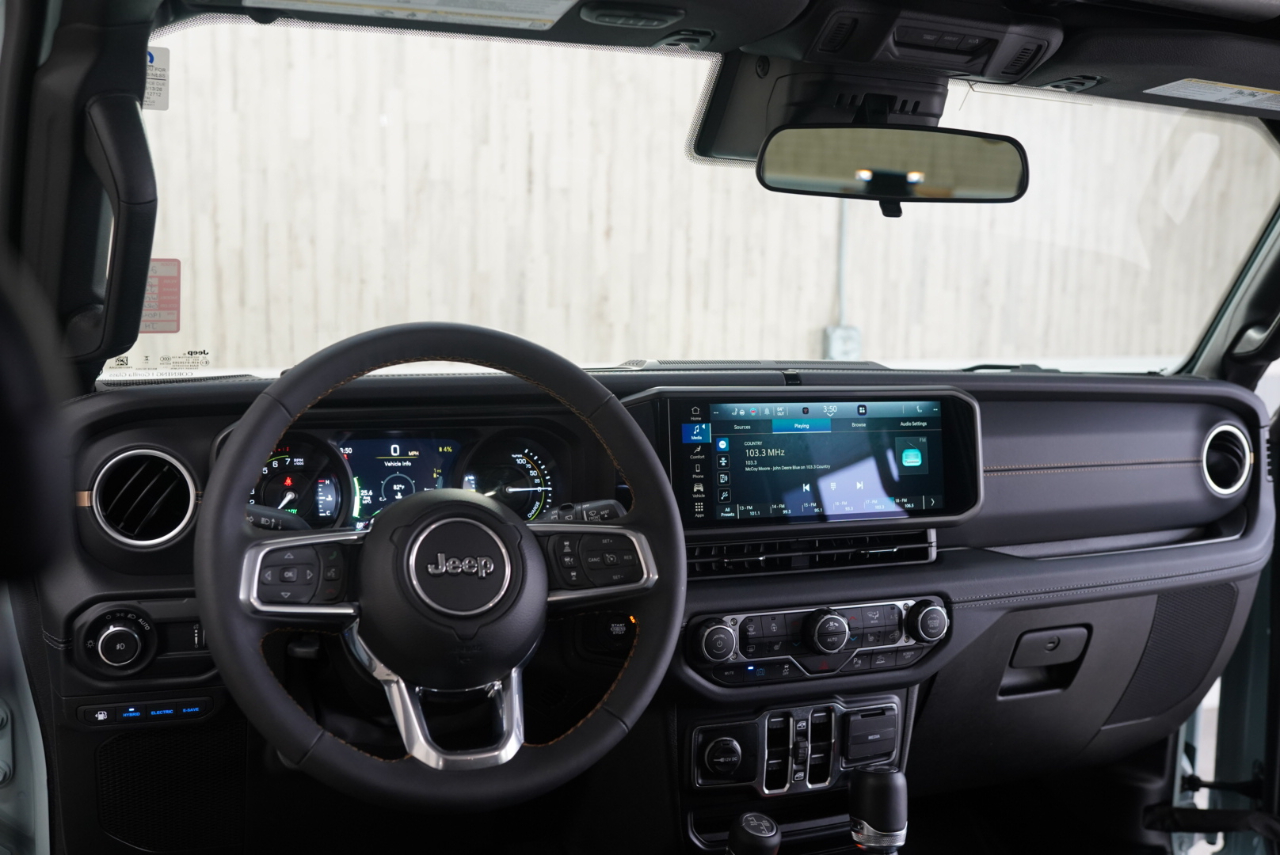 Jeep Wrangler 4xe Sahara 4x4 2024