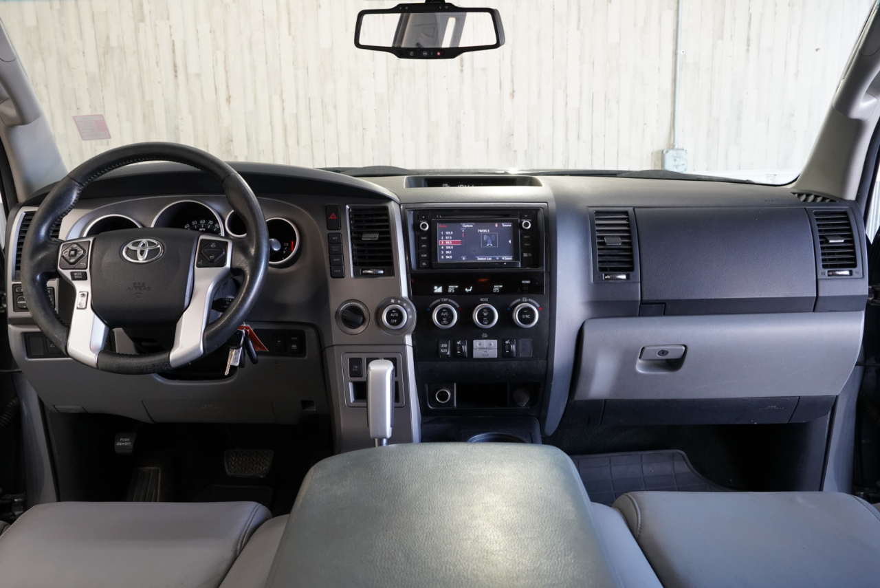Toyota Sequoia  2014