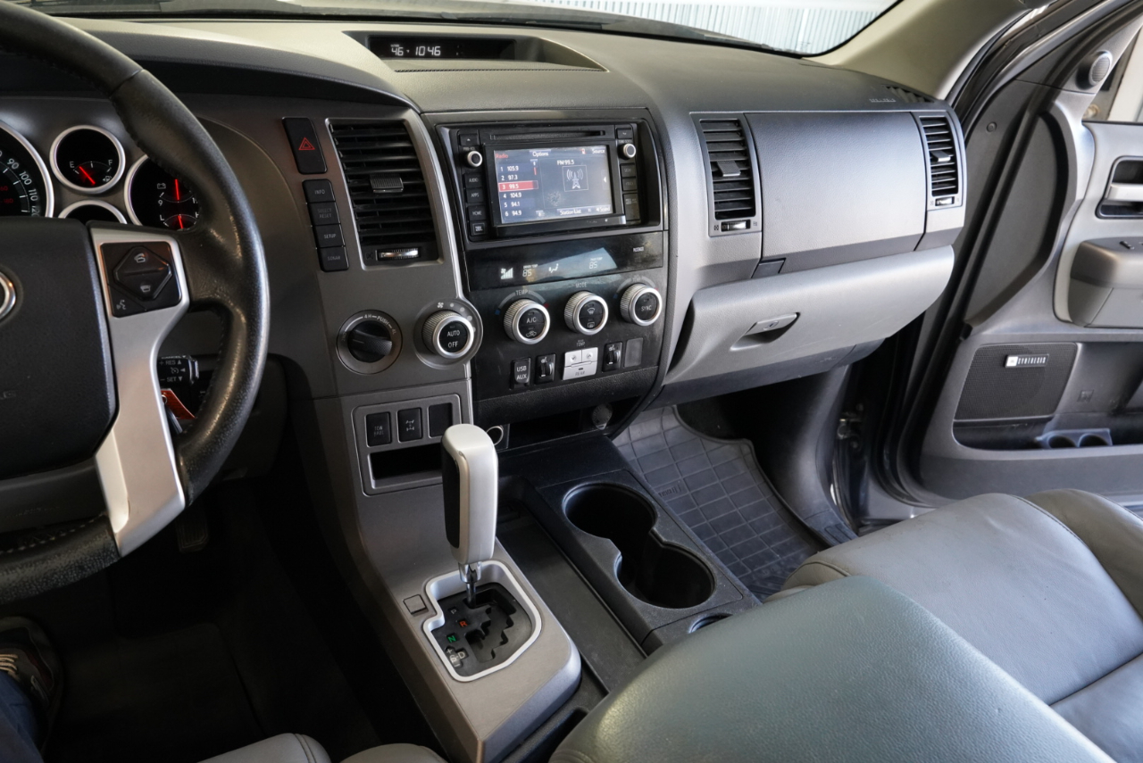 Toyota Sequoia  2014