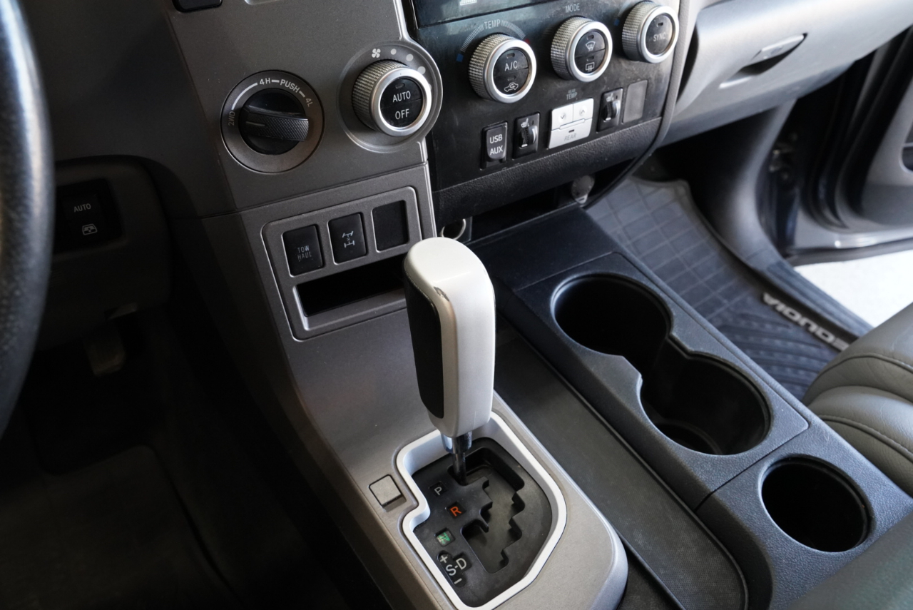 Toyota Sequoia  2014