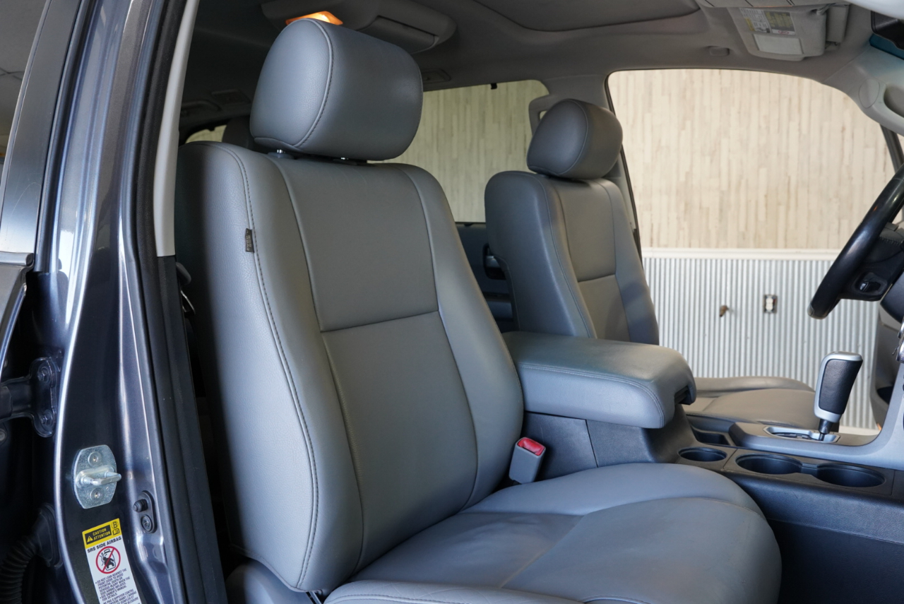 Toyota Sequoia  2014