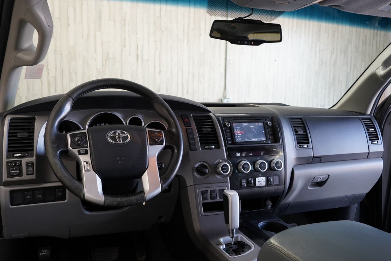 Toyota Sequoia  2014