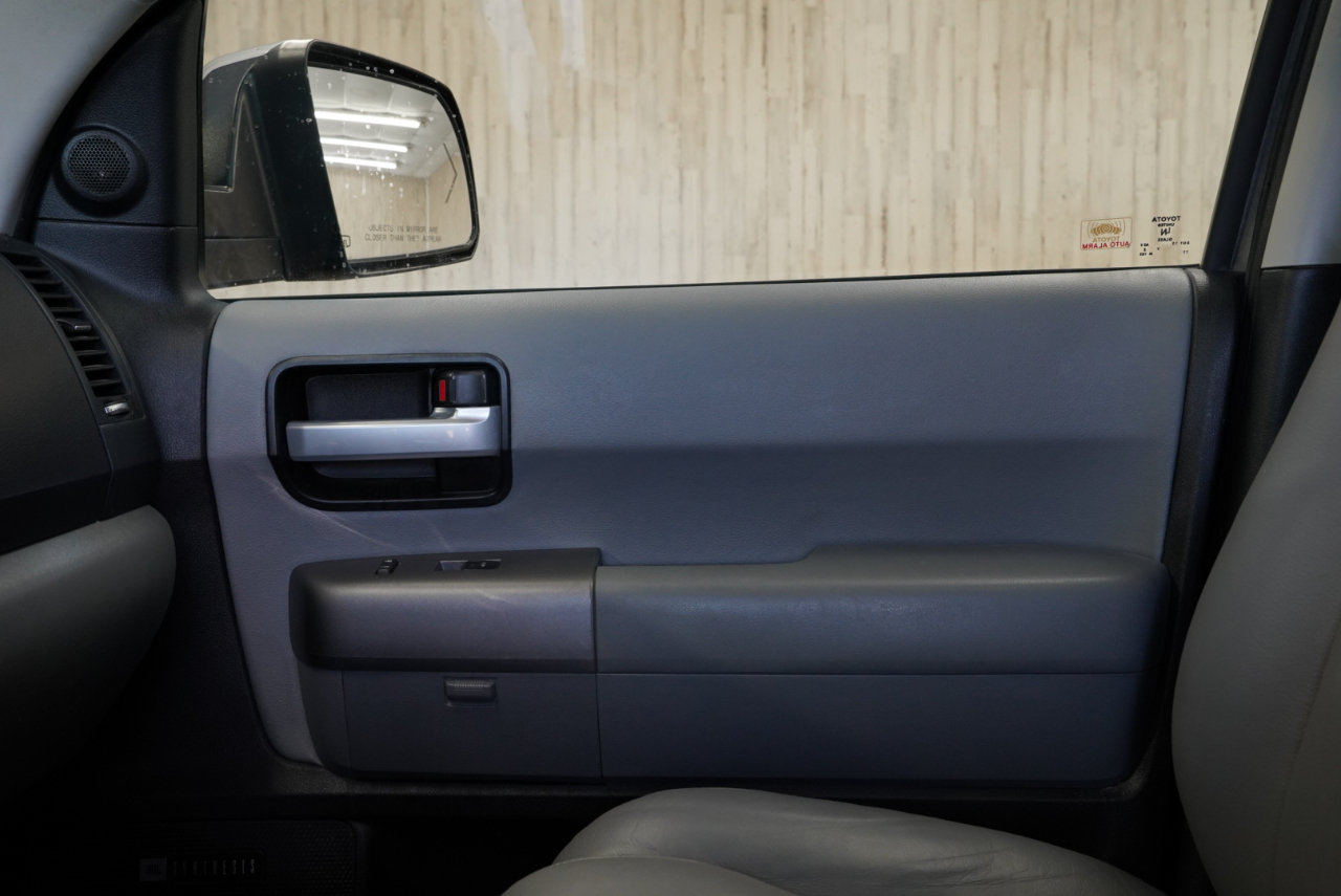 Toyota Sequoia  2014