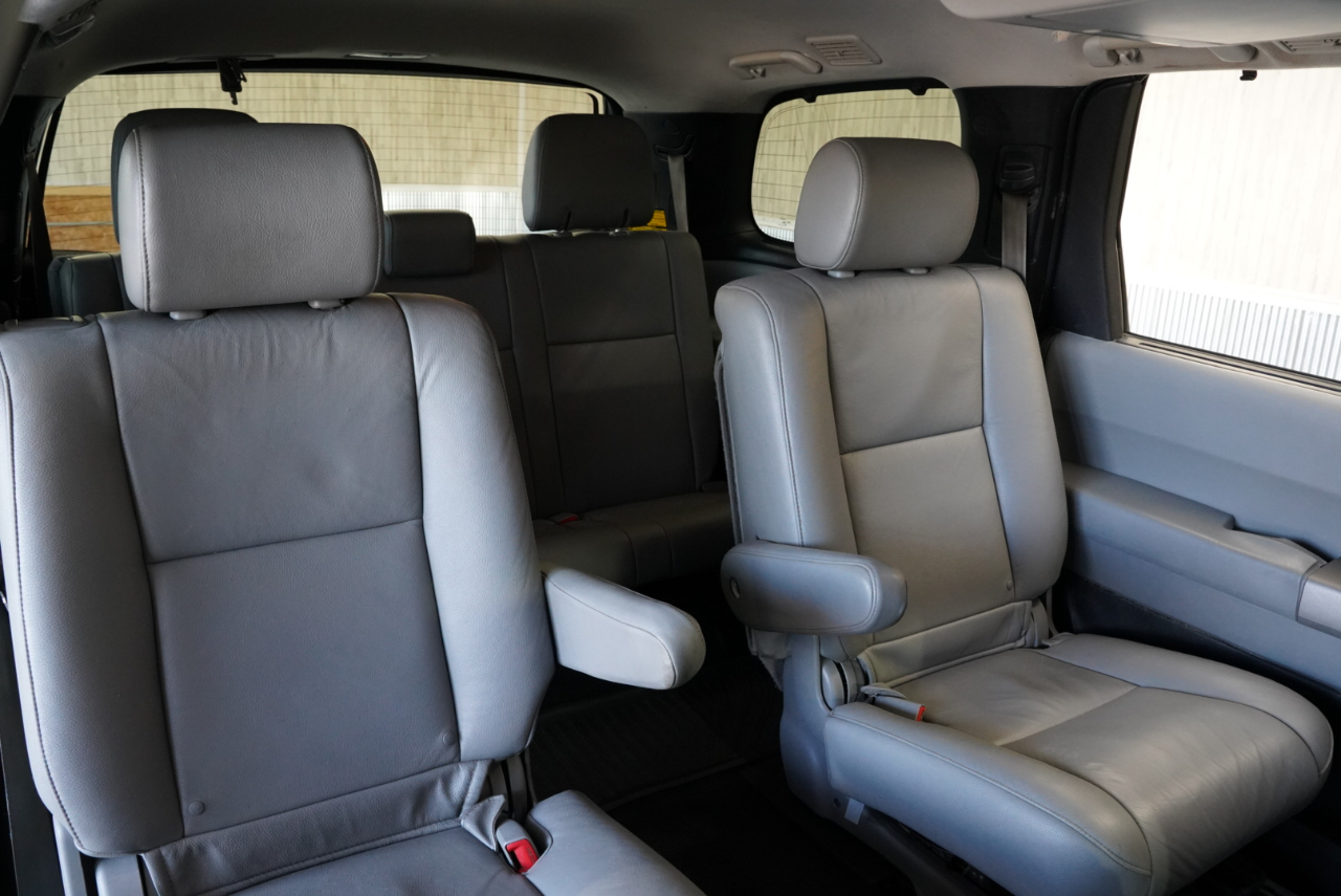 Toyota Sequoia  2014