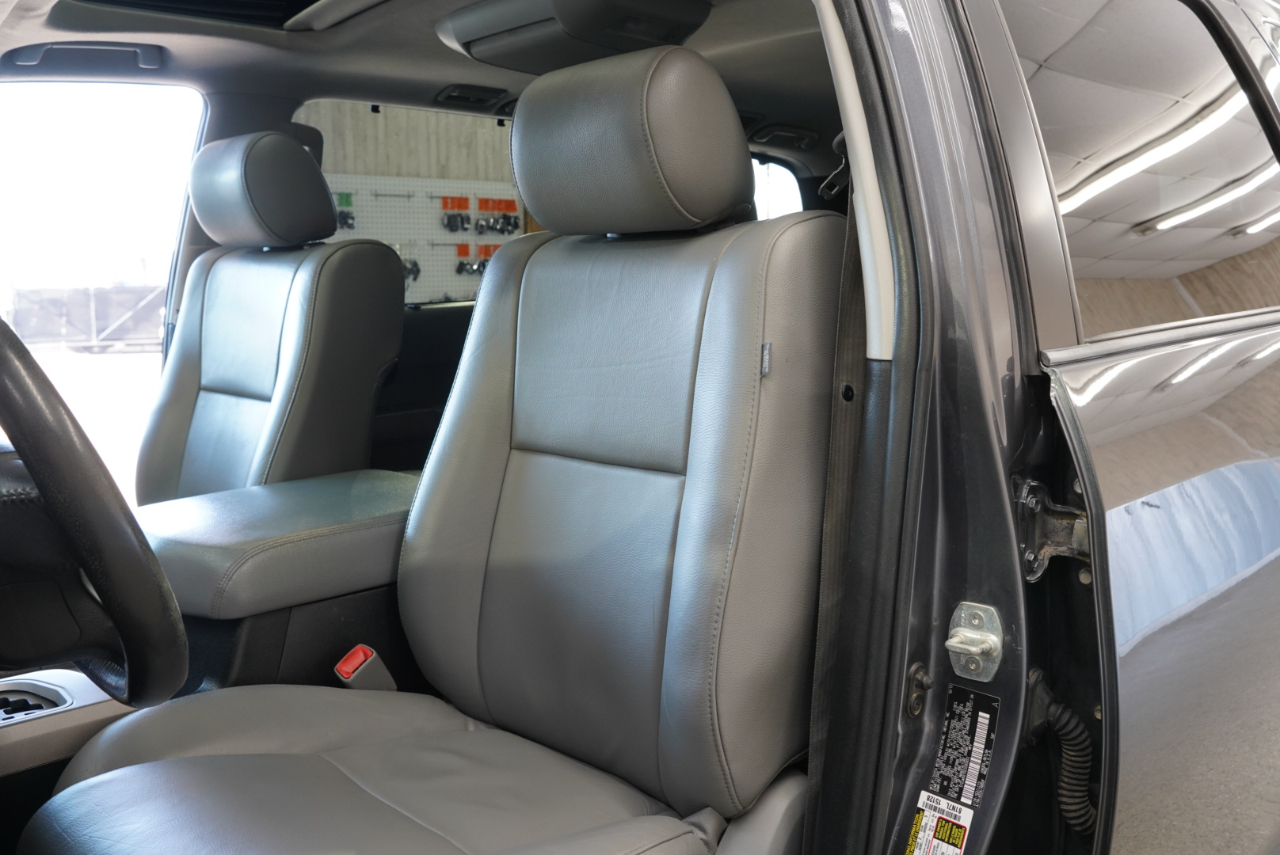 Toyota Sequoia  2014