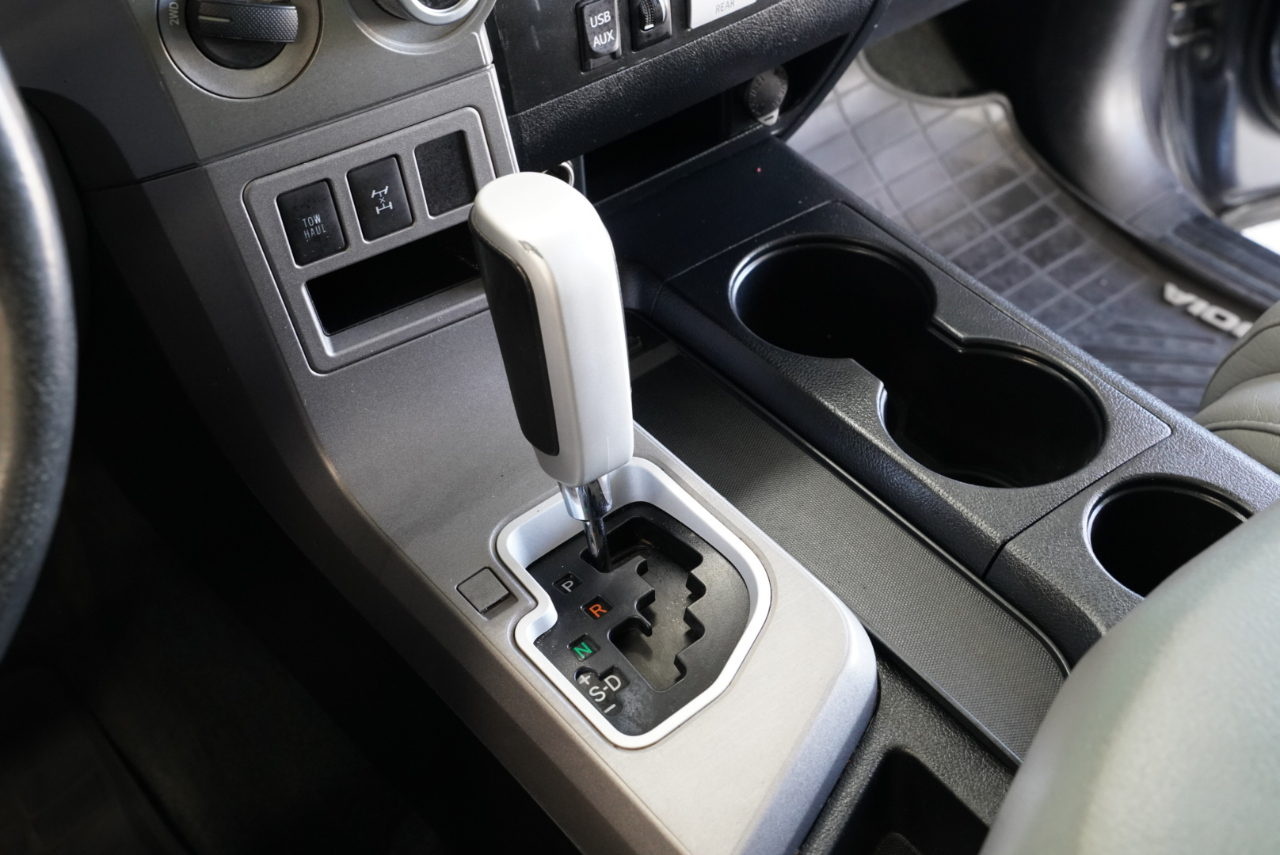 Toyota Sequoia  2014