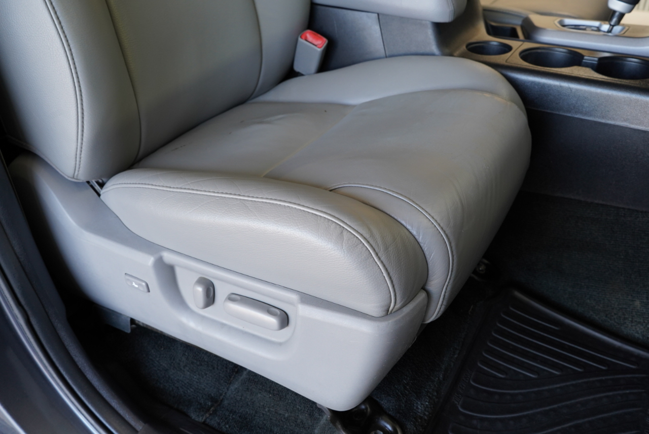 Toyota Sequoia  2014