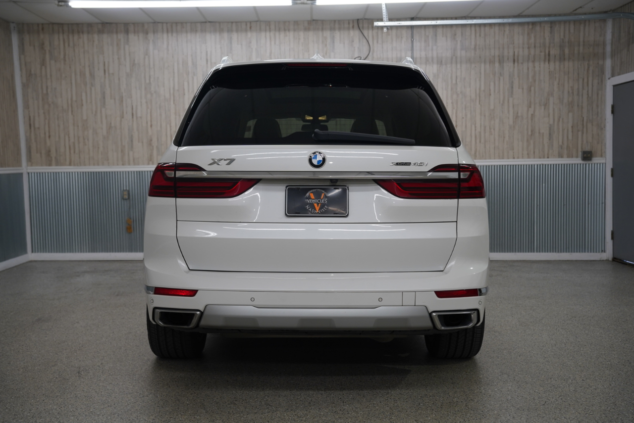 BMW X7 xDrive40i Sports Activity Vehicle 2022