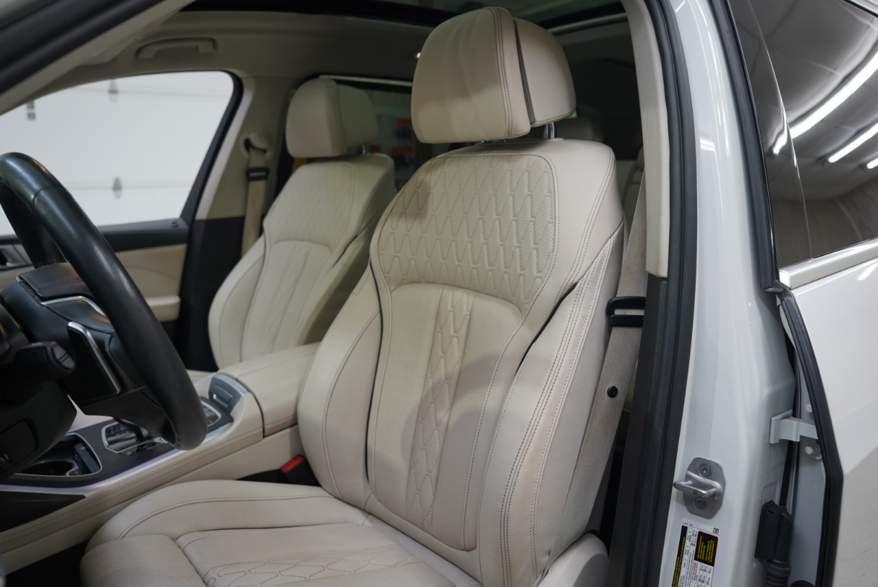 BMW X7 xDrive40i Sports Activity Vehicle 2022