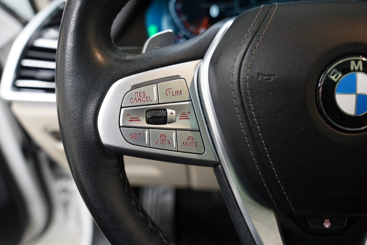 BMW X7 xDrive40i Sports Activity Vehicle 2022