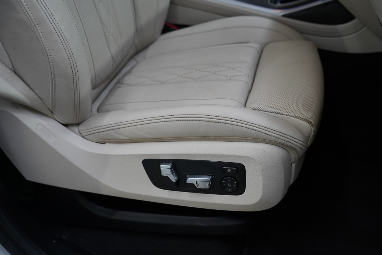 BMW X7 xDrive40i Sports Activity Vehicle 2022