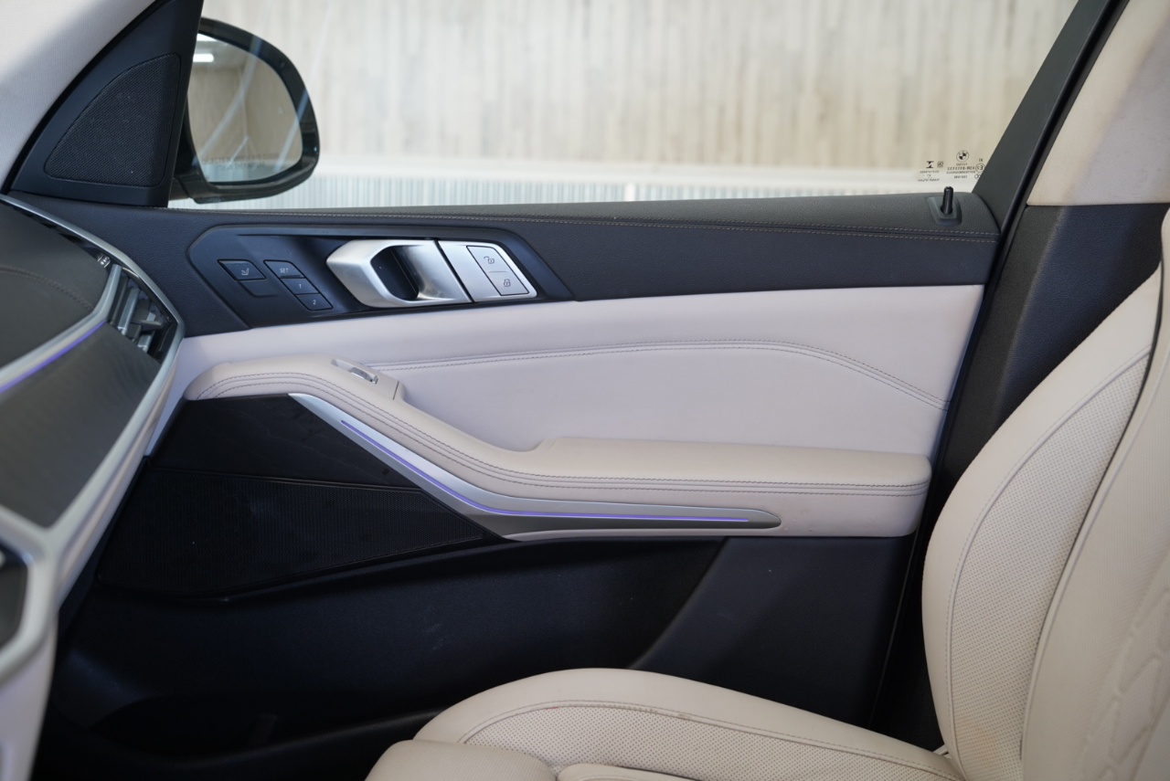 BMW X7 xDrive40i Sports Activity Vehicle 2022