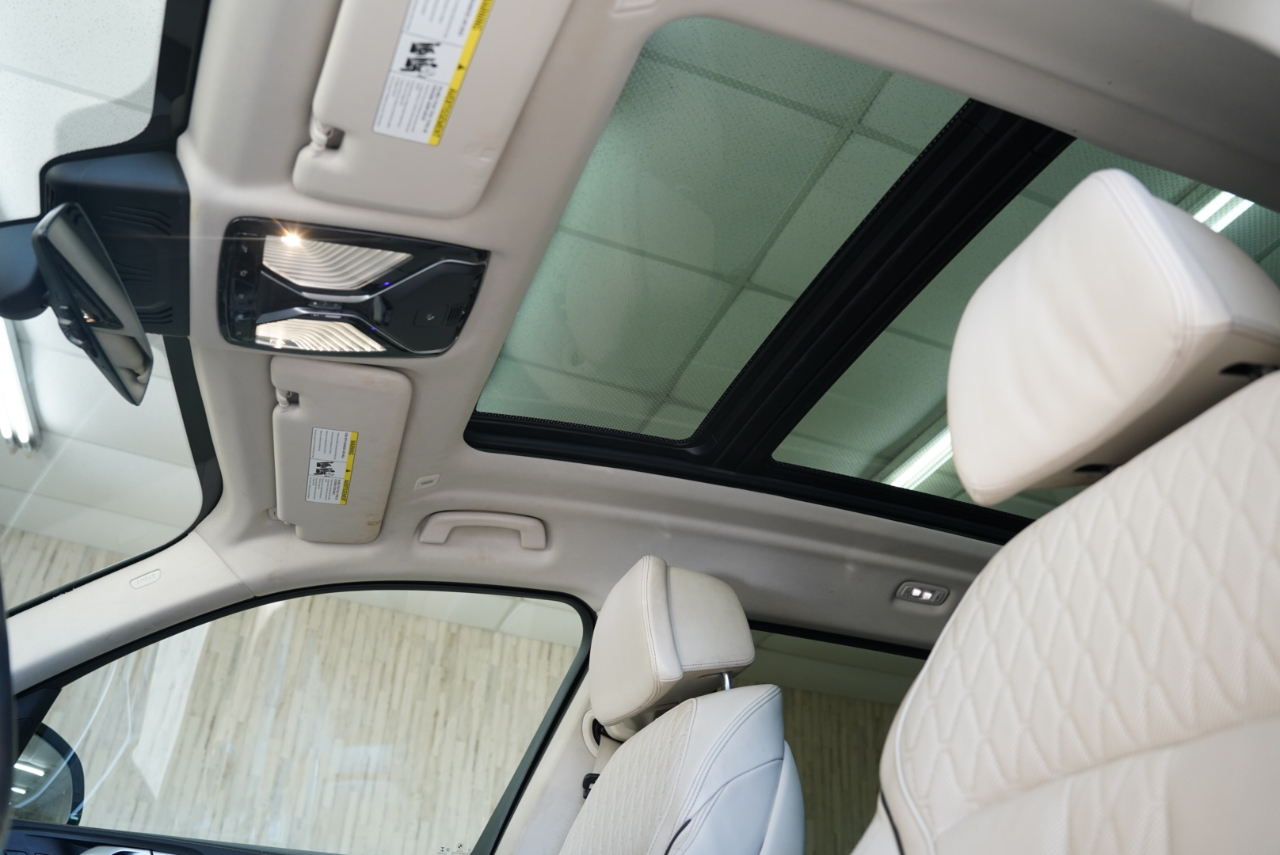 BMW X7 xDrive40i Sports Activity Vehicle 2022