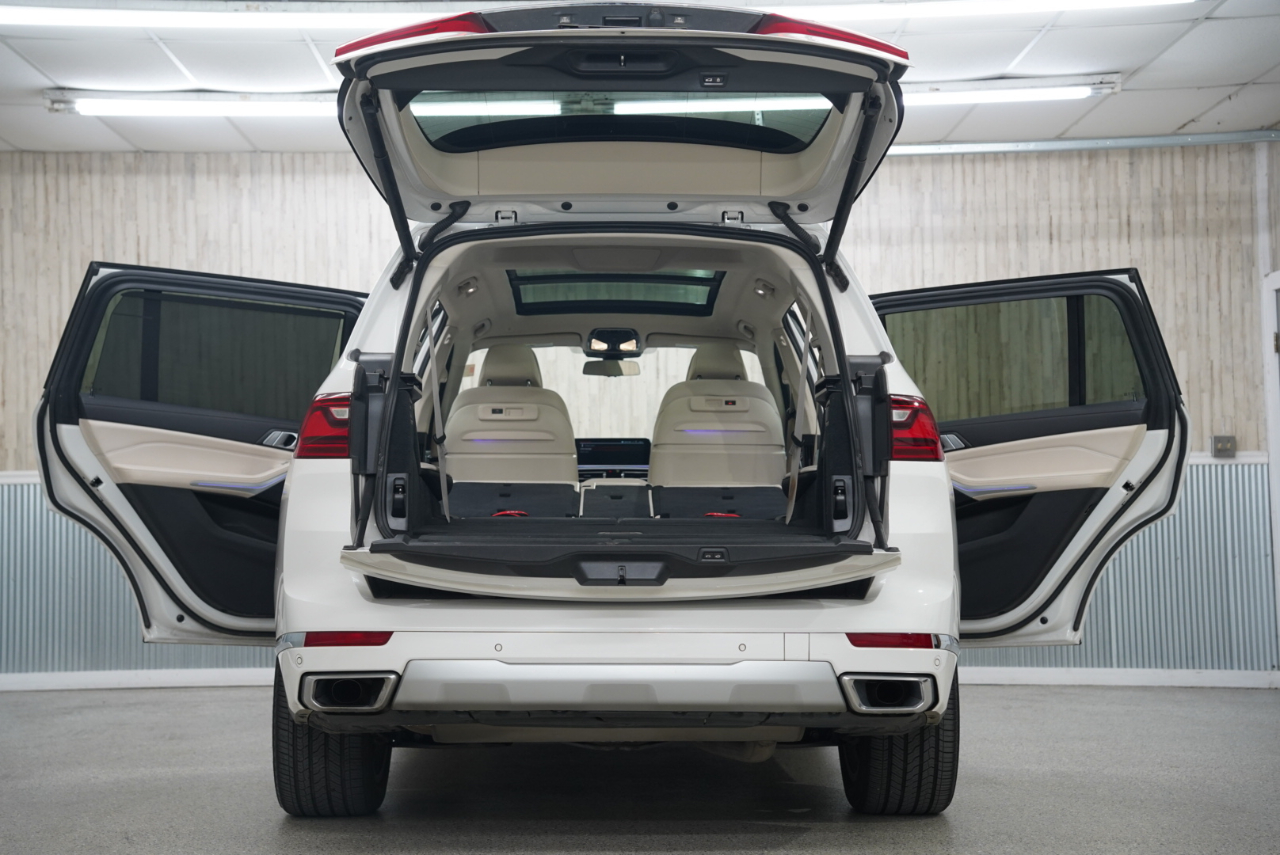 BMW X7 xDrive40i Sports Activity Vehicle 2022