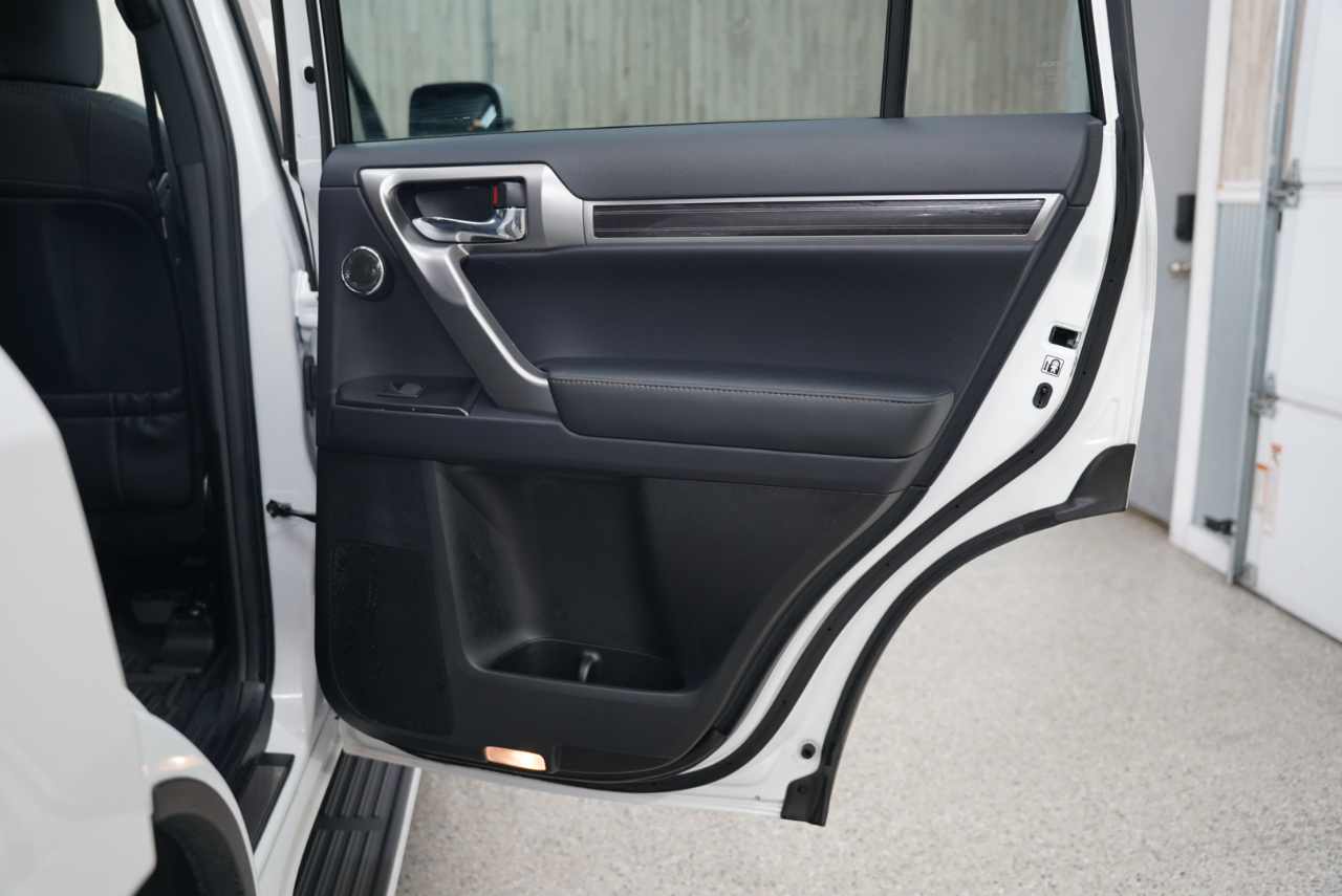 Lexus GX GX 460 Premium 4WD 2023