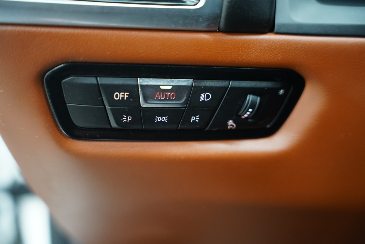 BMW 8 Series M850i xDrive Coupe 2019