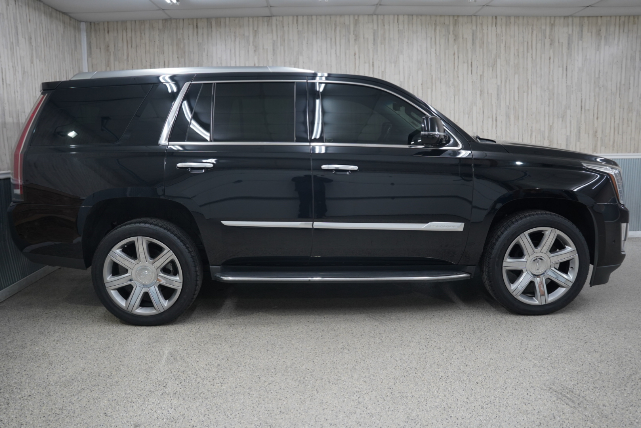 Cadillac Escalade 2WD 4dr Luxury 2020