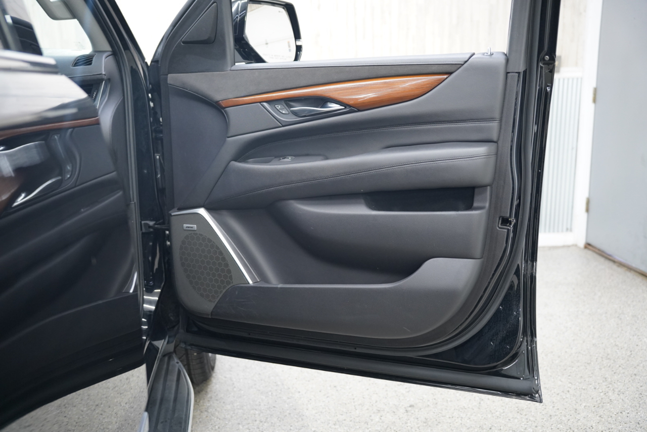 Cadillac Escalade 2WD 4dr Luxury 2020