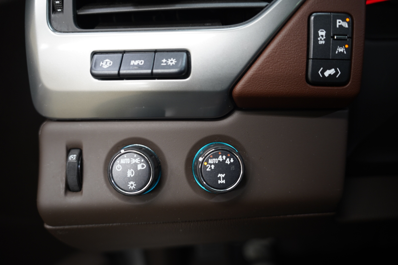 Chevrolet Tahoe 4WD 4dr Premier 2018