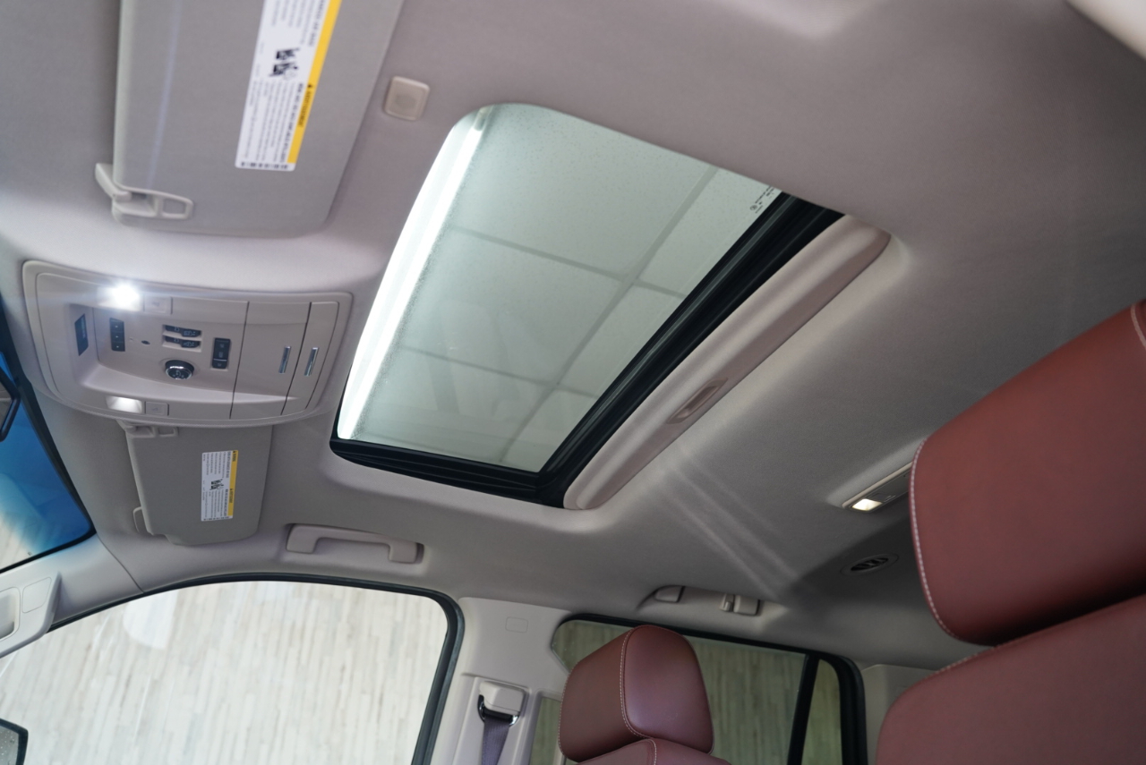 Chevrolet Tahoe 4WD 4dr Premier 2018