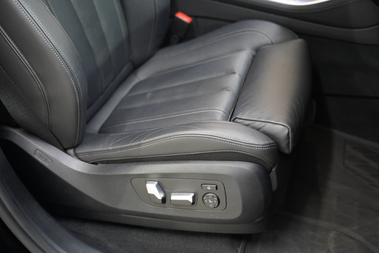 BMW X5 xDrive40i Sports Activity Vehicle 2020