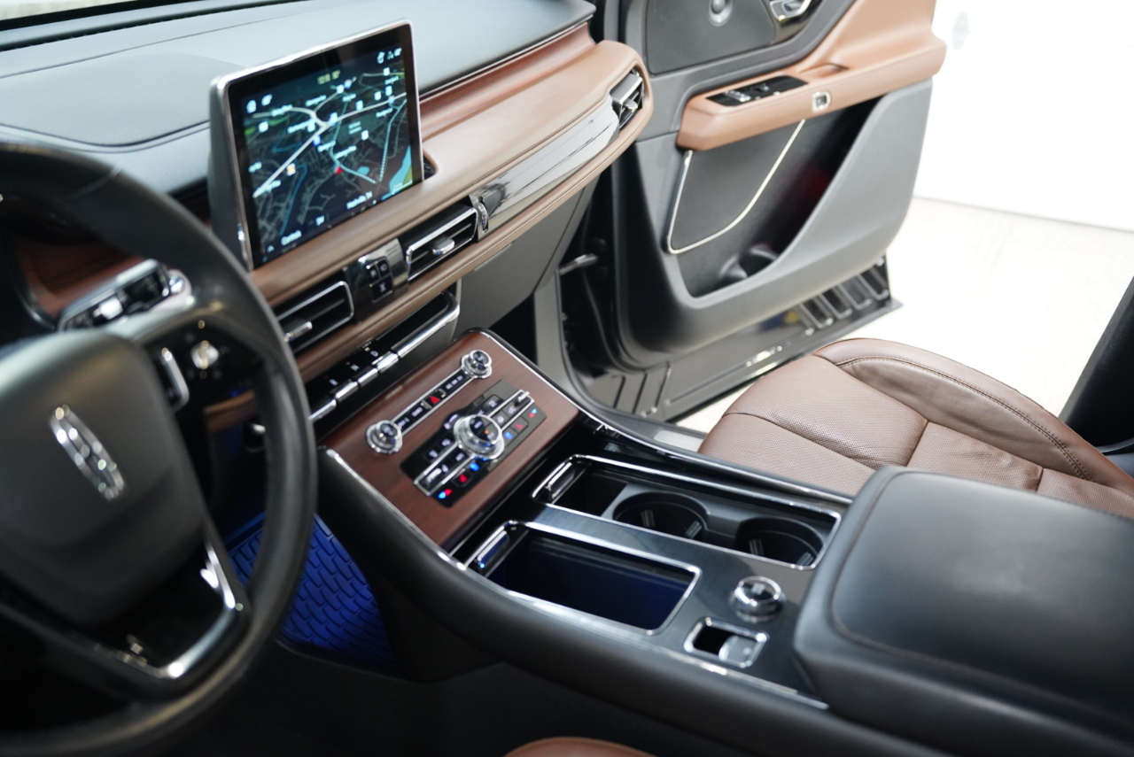 Lincoln Aviator Reserve AWD 2023