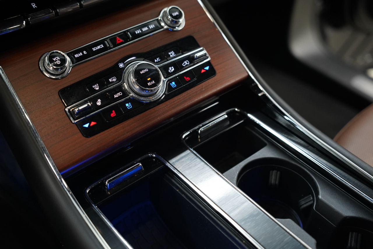 Lincoln Aviator Reserve AWD 2023