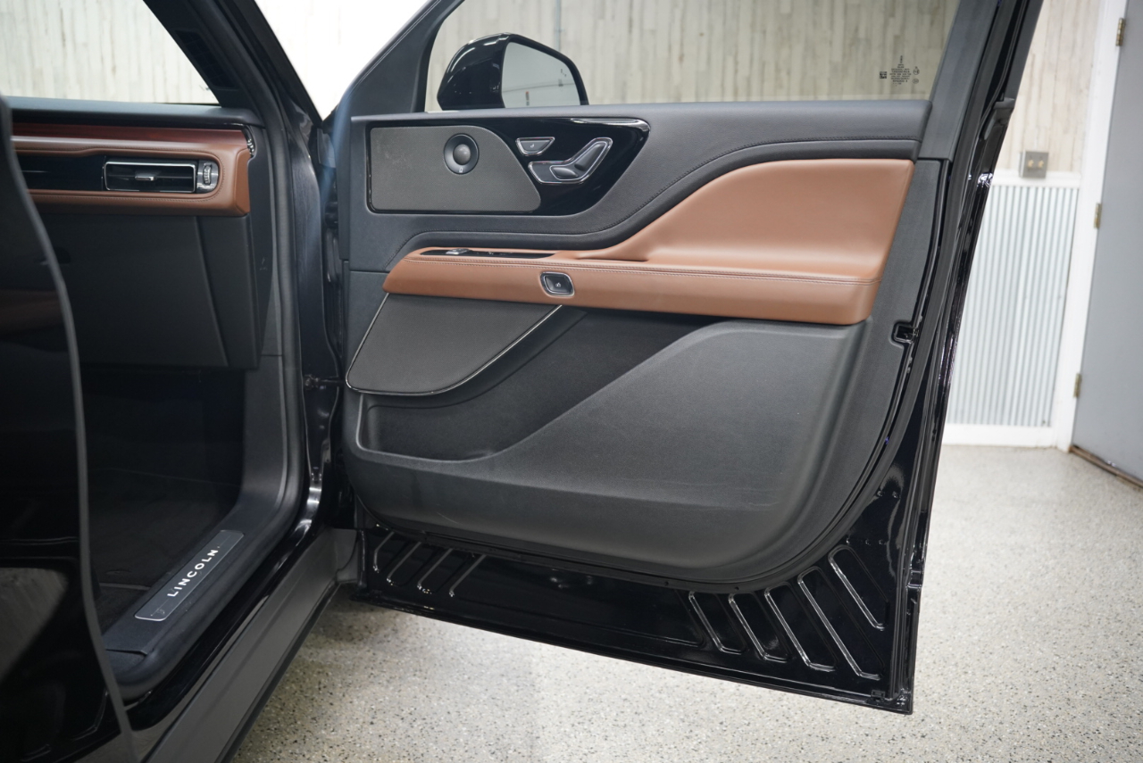 Lincoln Aviator Reserve AWD 2023