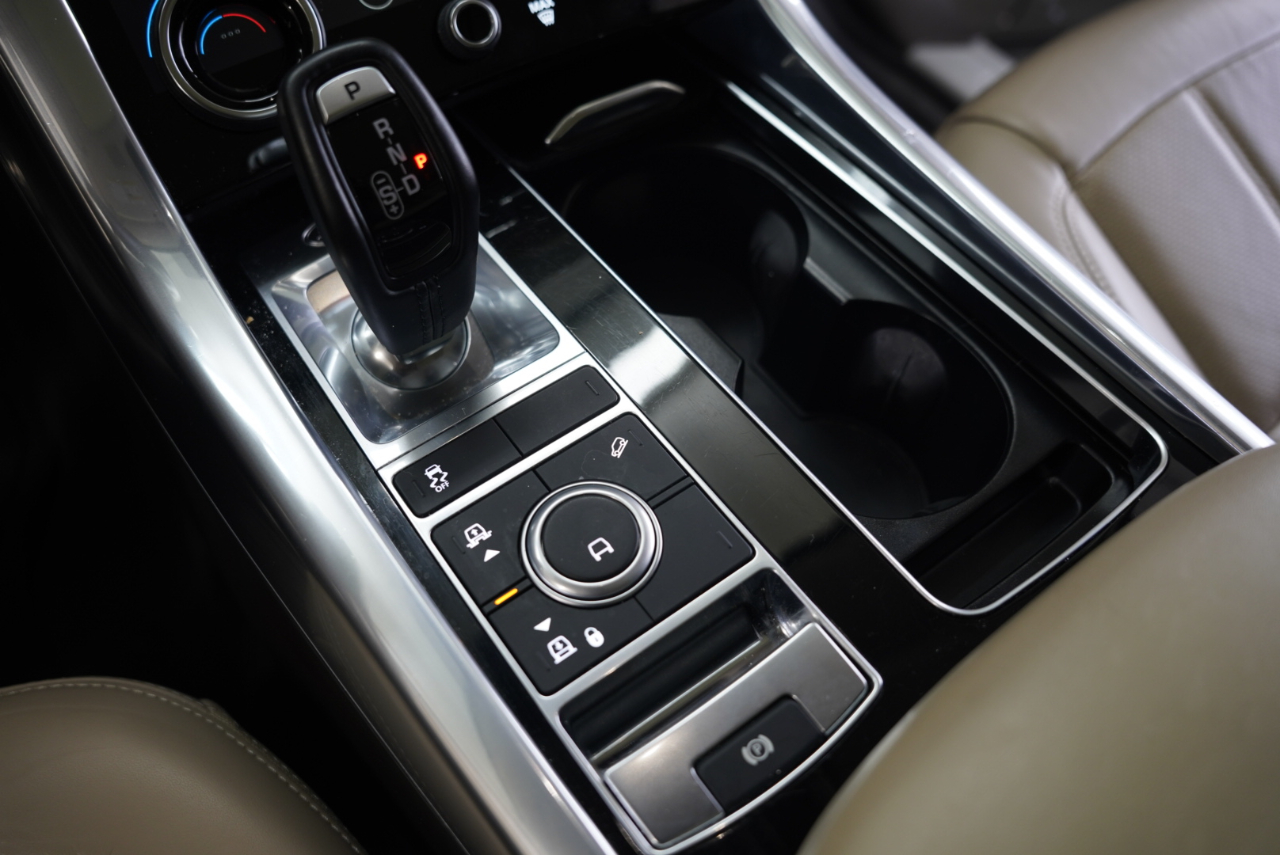 Land Rover Range Rover Sport Turbo i6 MHEV HSE Silver Edition 2022