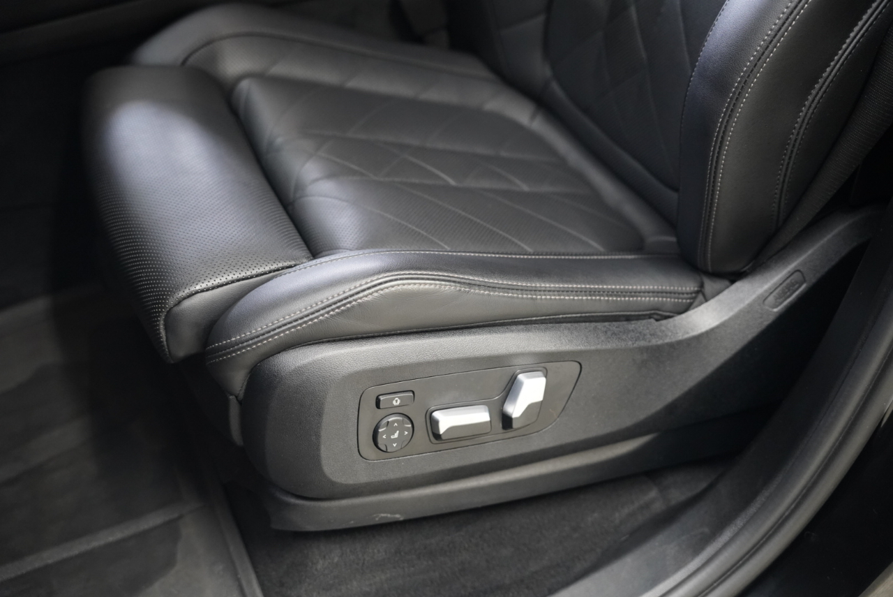 BMW X5 xDrive40i Sports Activity Vehicle 2023