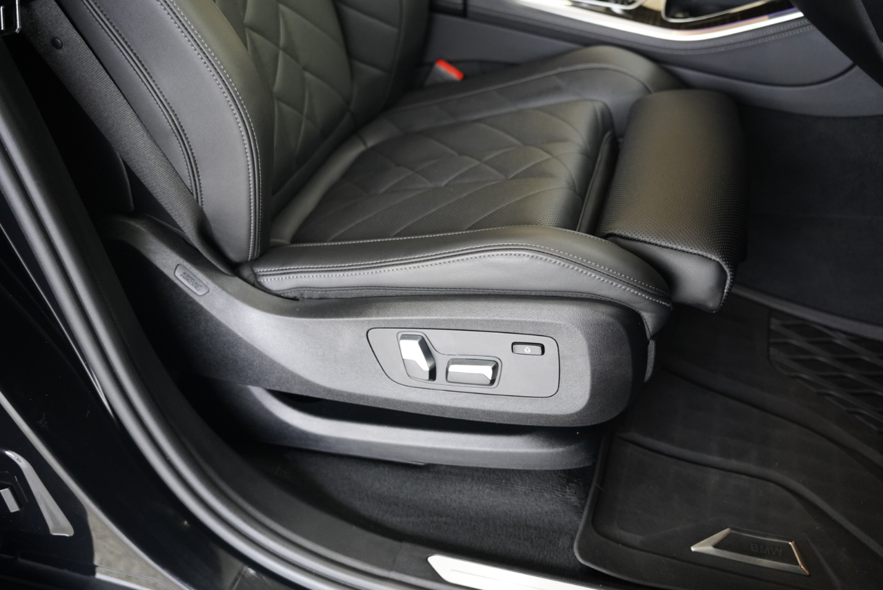 BMW X5 xDrive40i Sports Activity Vehicle 2023